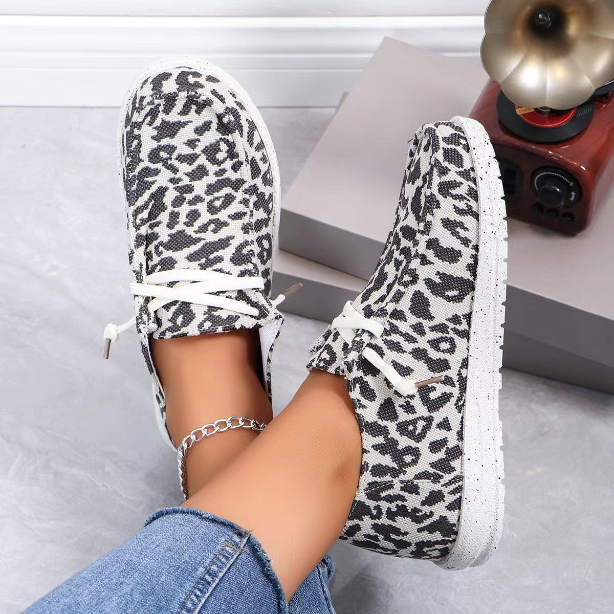 Damen Sneaker mit modischem Animal-Print und elastischen Schnürsenkeln Stalluxe
