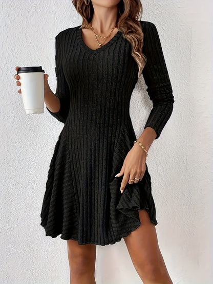 Damen Strickkleid mit V-Ausschnitt und Rüschendetails Stalluxe
