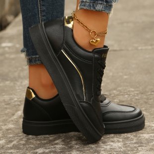 Damen Sportliche Sneakers mit holographischen Akzenten Stalluxe