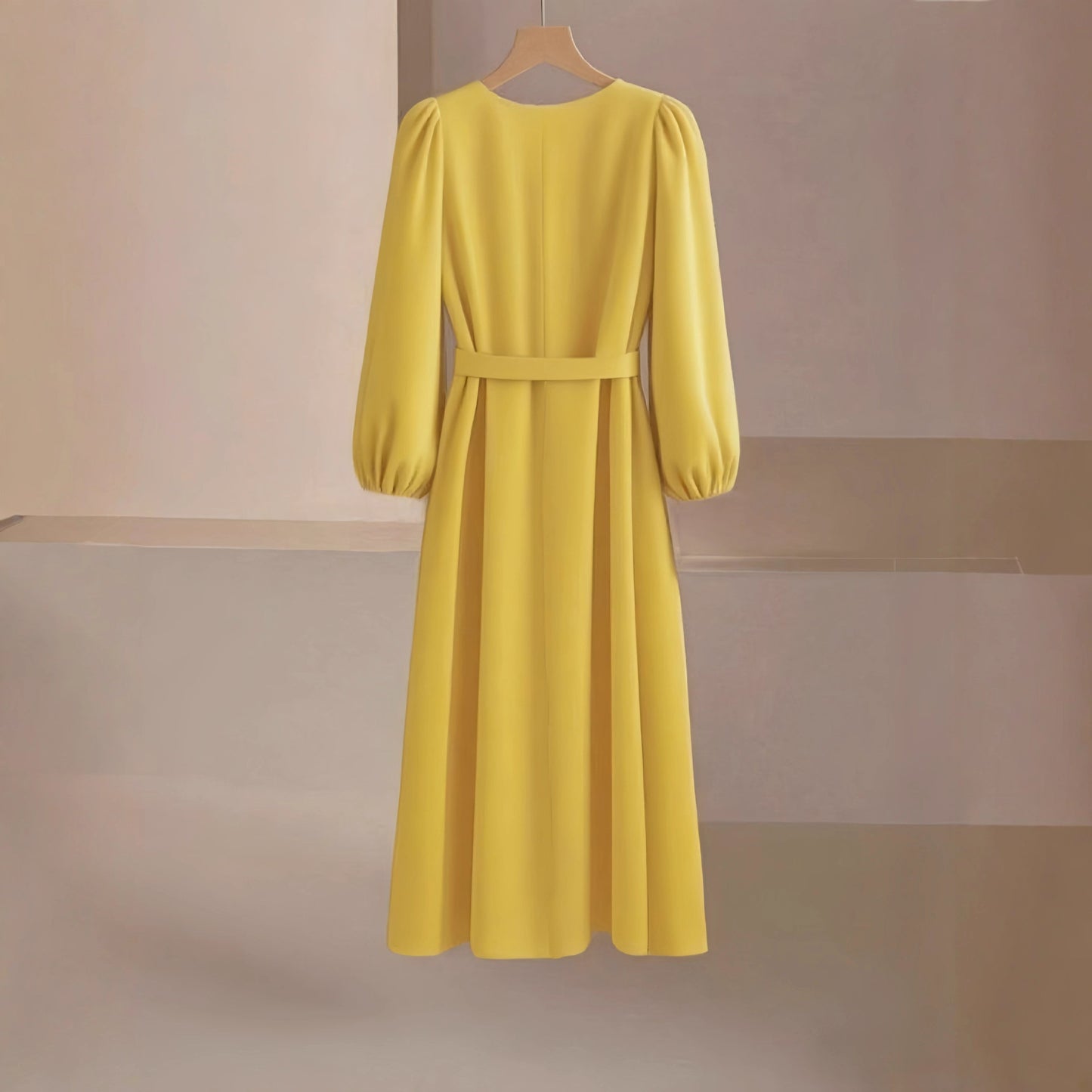 Damen Maxikleid mit V-Ausschnitt und eleganten Puffärmeln Stalluxe