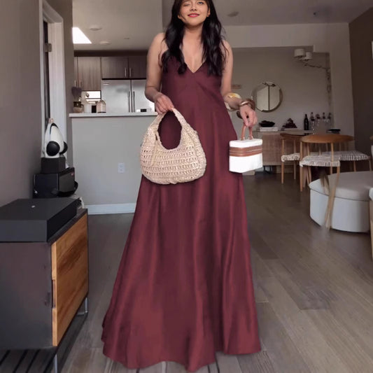 Damen Maxikleid mit elegantem V-Ausschnitt und praktischen Taschen Stalluxe