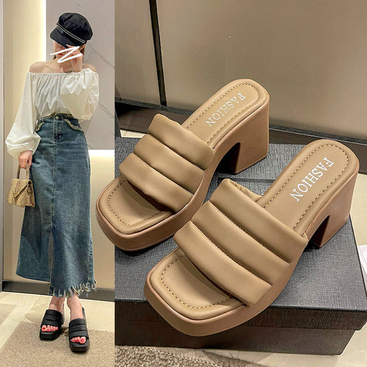 Damen Plateau-Sandalen mit breitem Riemen und modernem Blockabsatz Stalluxe