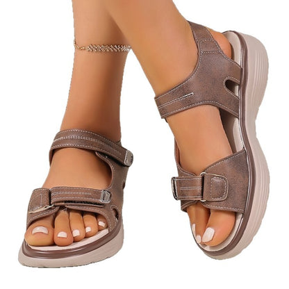 Damen verstellbare Sandalen mit Komfort-Fußbett und stabiler Sohle Stalluxe