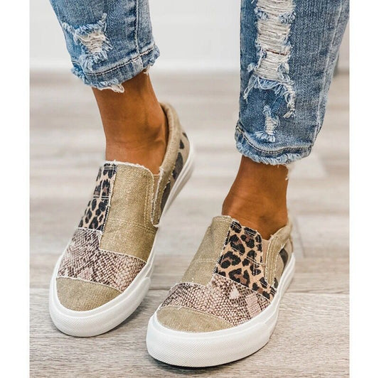 Damen Slip-On Sneakers mit trendiger Tierfell-Optik und flexibler Sohle Stalluxe