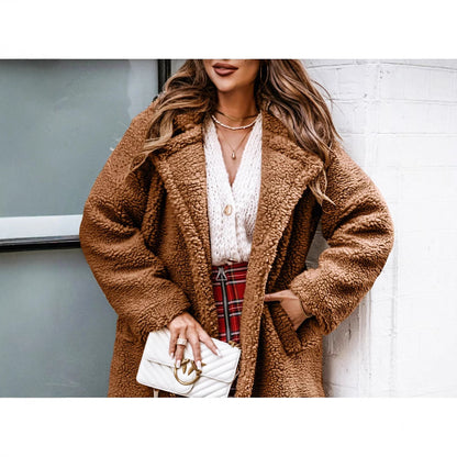 Damen Teddyfellmantel mit großzügigen Taschen und gemütlichem Kragen Stalluxe