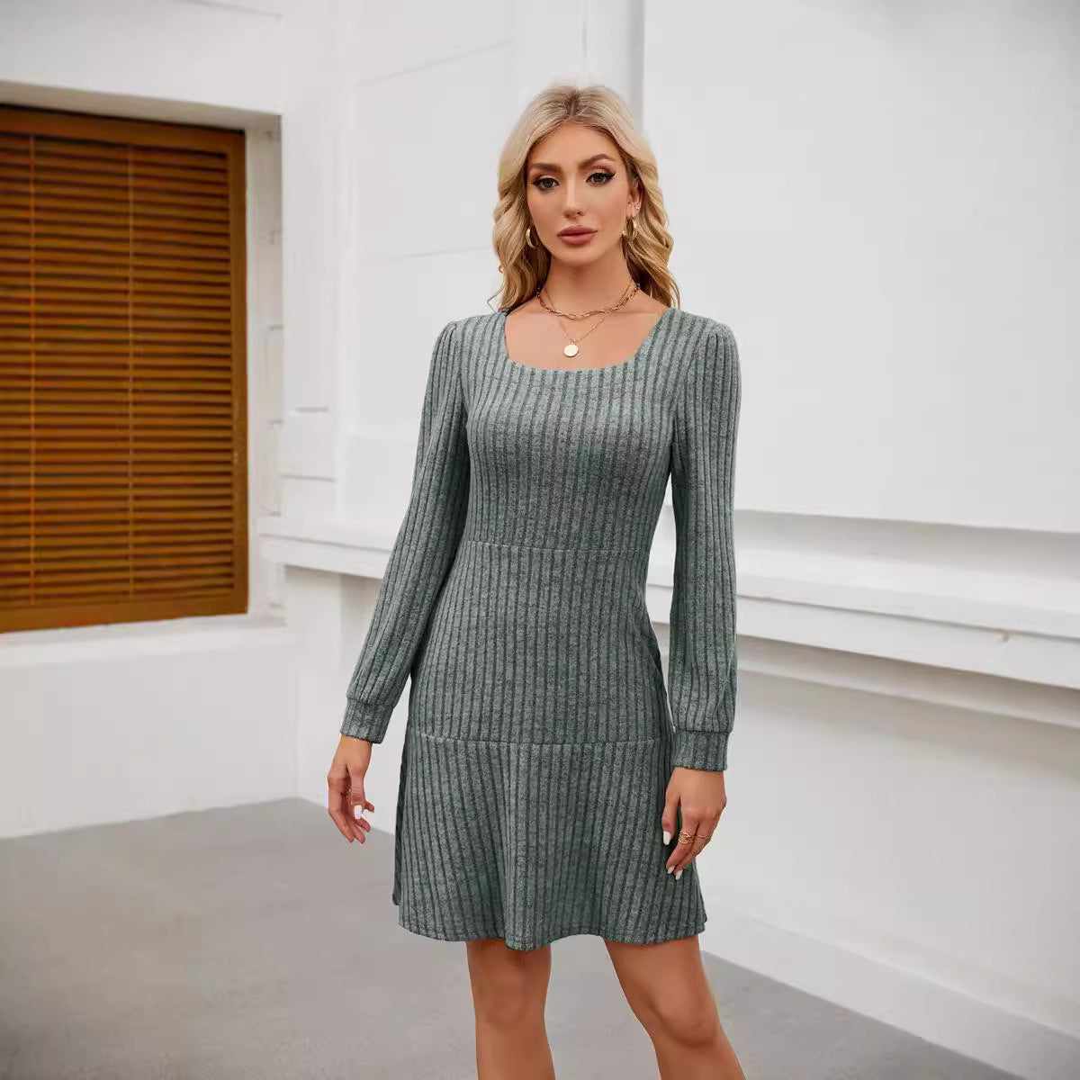 Damen gestricktes Midikleid Stalluxe