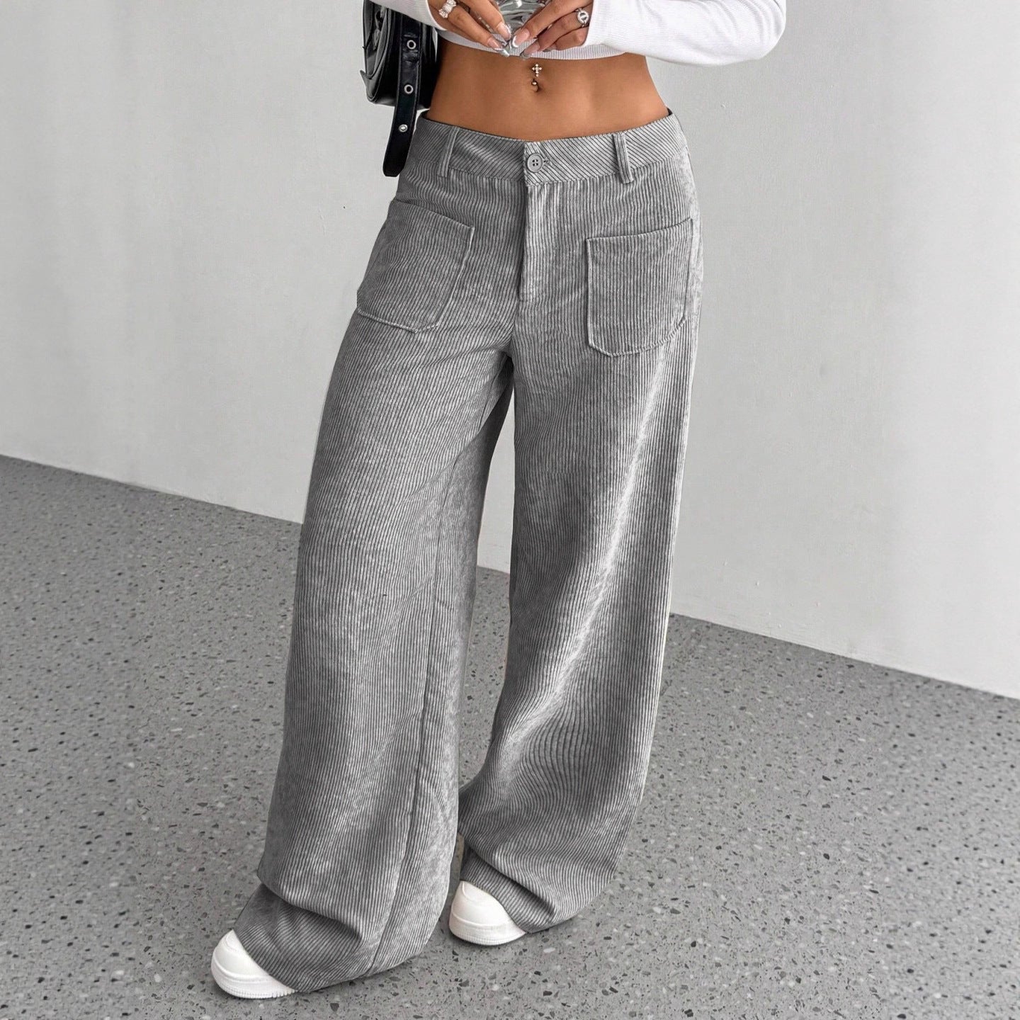 Damen weit geschnittene Cordhose mit praktischen Taschen Stalluxe