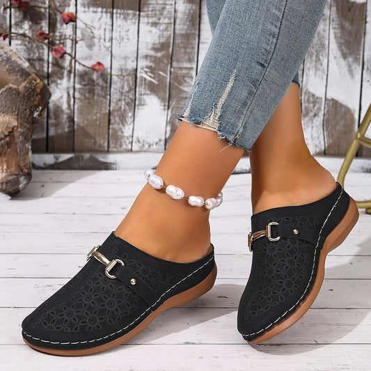 Damen Komfortable Clogs mit floraler Applikation Stalluxe