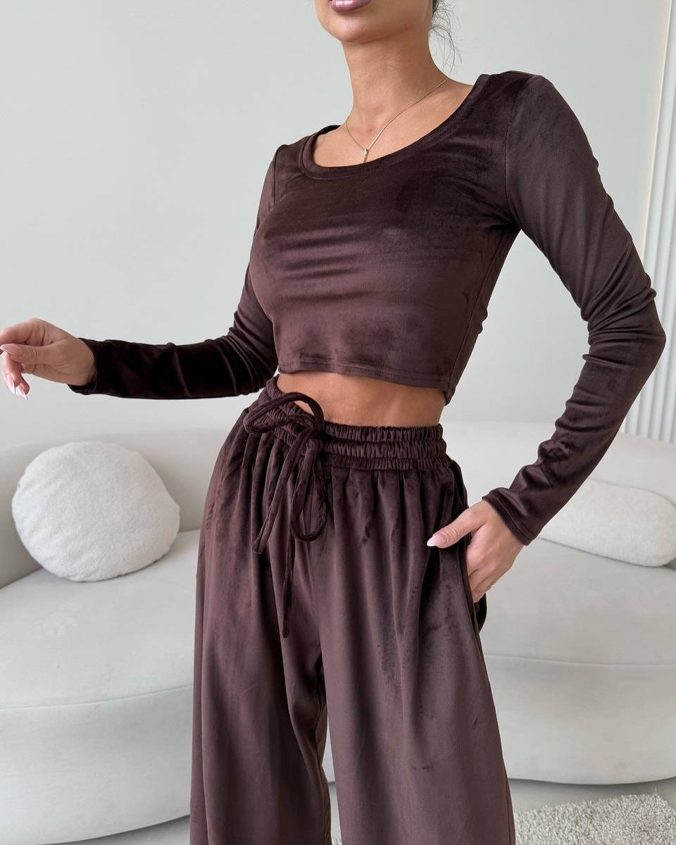 Damen hochwertiges, elegantes Crop-Top und bequeme Hose Stalluxe Braun