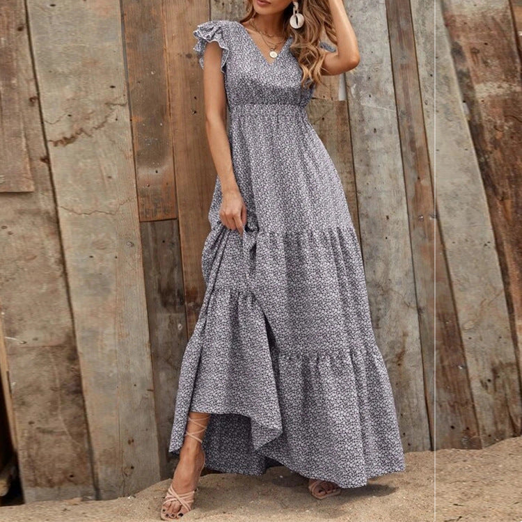 Damen Maxikleid mit zarten Rüschendetails und tieferem V-Ausschnitt Stalluxe