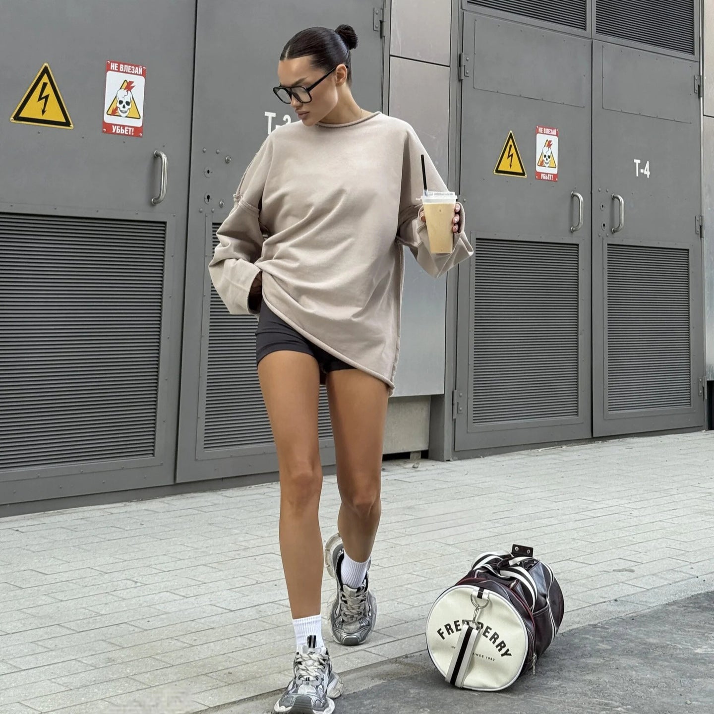 Damen Oversize Sweatshirt mit asymmetrischem Schnitt Stalluxe