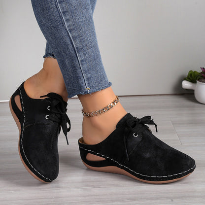 Damen Freizeit-Schnürschuhe aus atmungsaktivem Leder mit dekorativen Ausschnitten Stalluxe