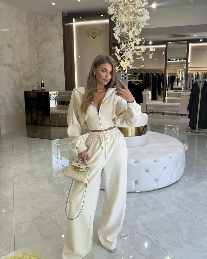 Damen eleganter Lounge-Anzug mit hohem Bund und Kängurutasche Stalluxe