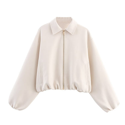 Damen Sportliche Windjacke mit hohem Kragen und praktischen Taschen Stalluxe Weiß