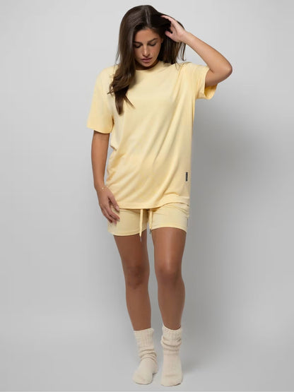 Damen lässiges Set mit oversized T-Shirt und Shorts Stalluxe