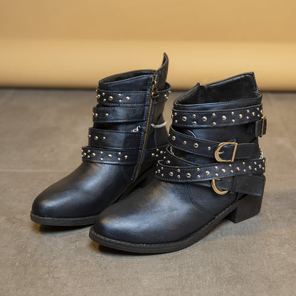 Damen modische Stiefeletten mit verzierten Riemen und Kettenelementen Stalluxe