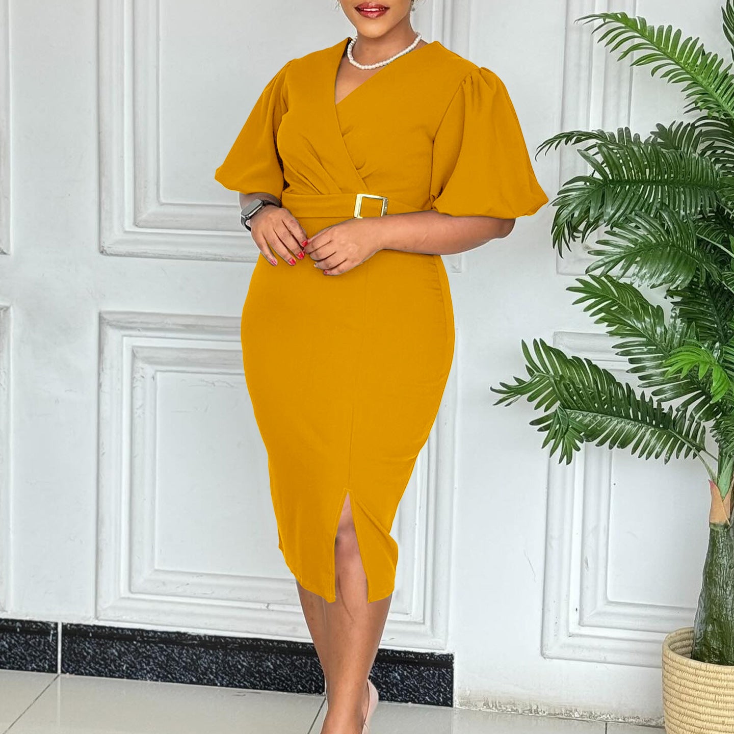 Damen Wickelkleid mit eleganter Akzentgürtelschnalle Stalluxe