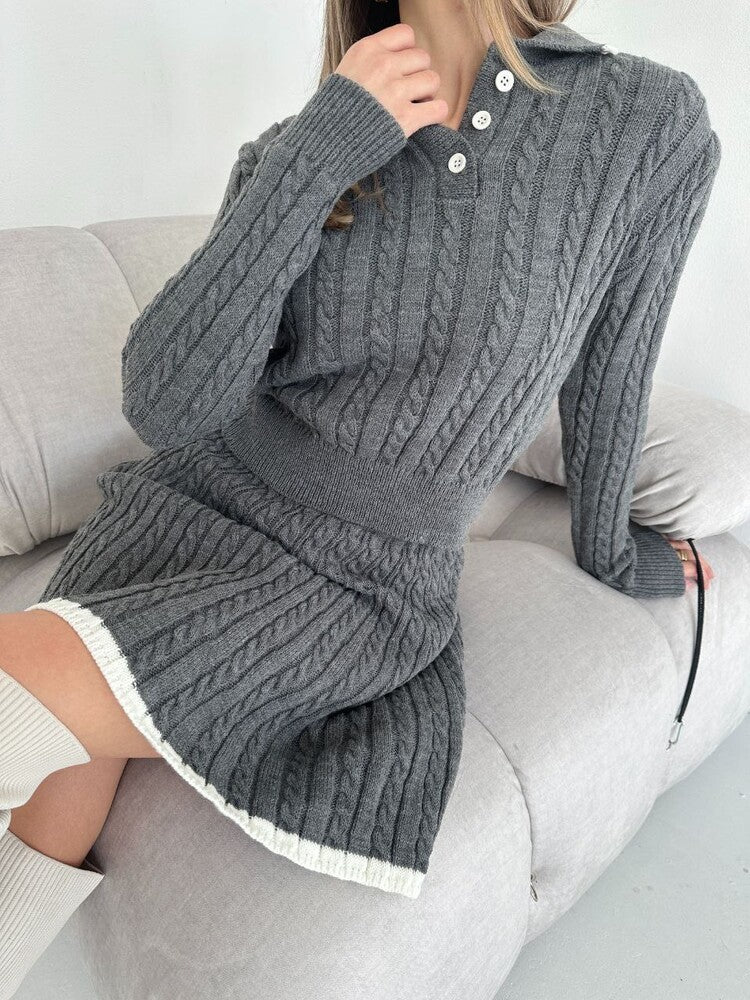 Damen Strickkleid mit eleganter Knopfleiste und V-Ausschnitt Stalluxe