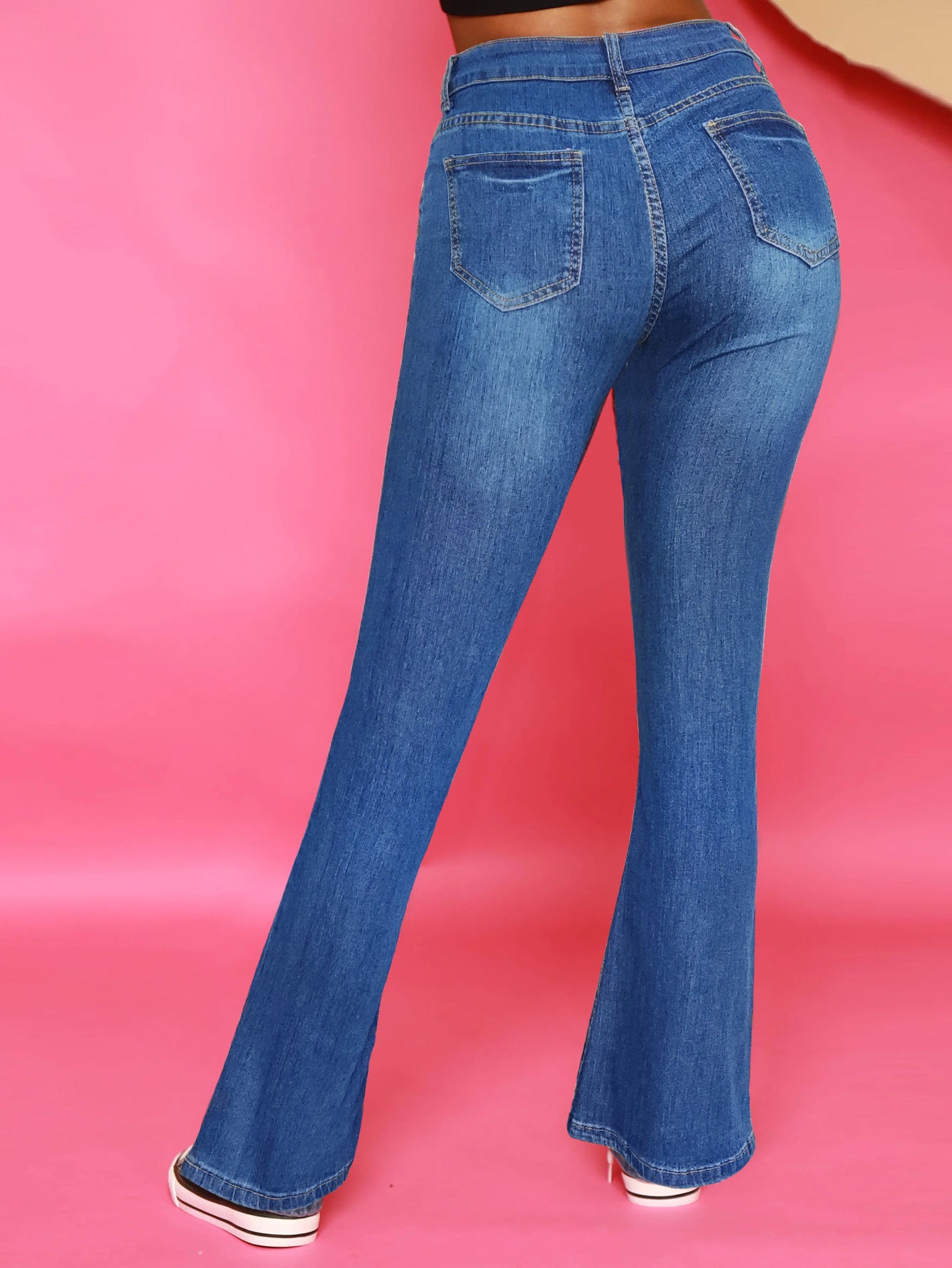 Damen Bootcut Jeans mit modischem Knopfdetails und hoher Taille Stalluxe
