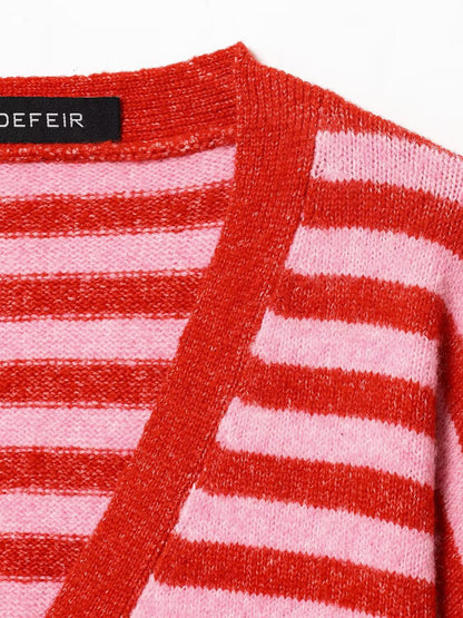 Damen modische gestreifte Strickjacke mit V-Ausschnitt und Knopfleiste Stalluxe
