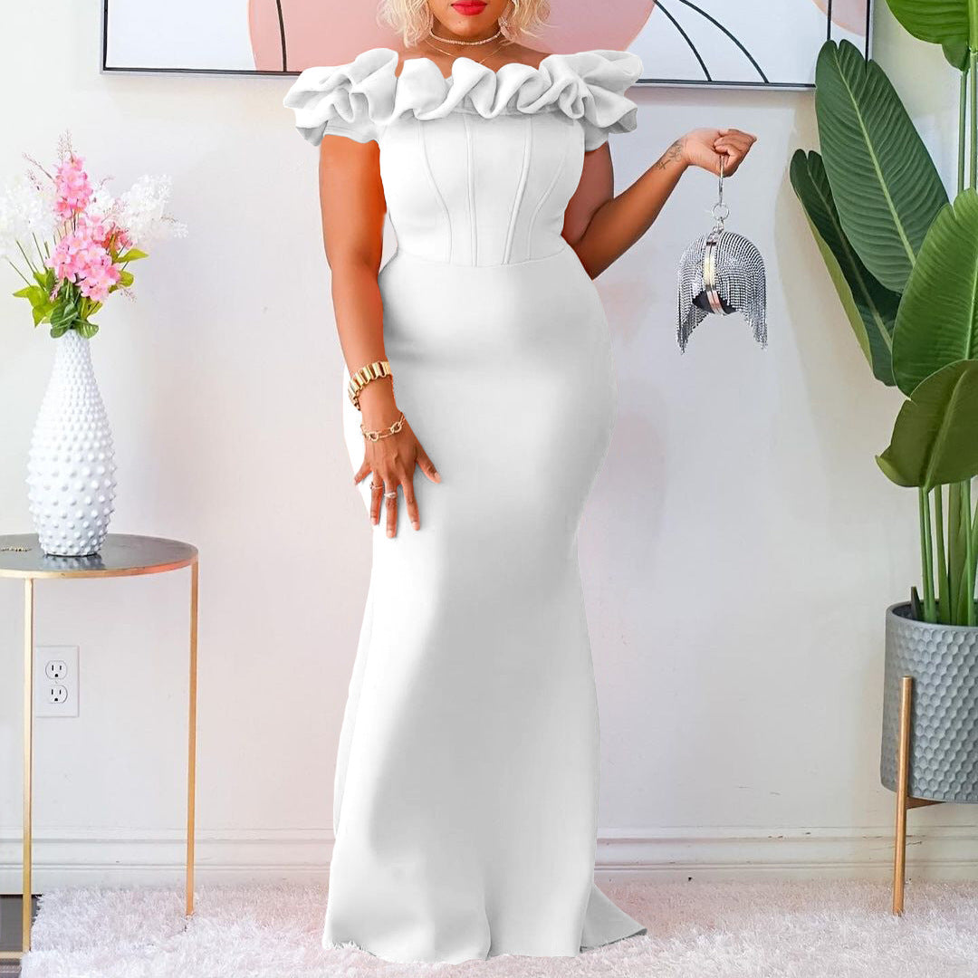 Damen Figurbetontes Abendkleid mit voluminösem Rüschenkragen Stalluxe