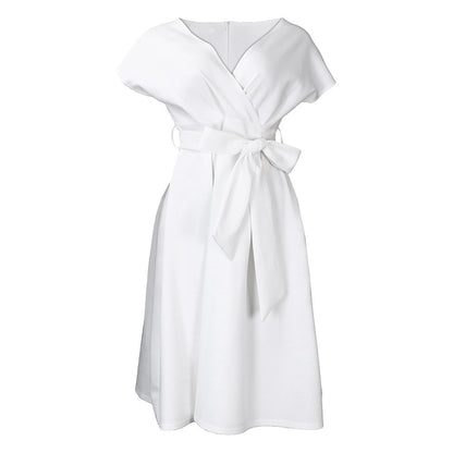 Damen Wickelkleid mit schickem Gürtel und eleganter Linienführung Stalluxe