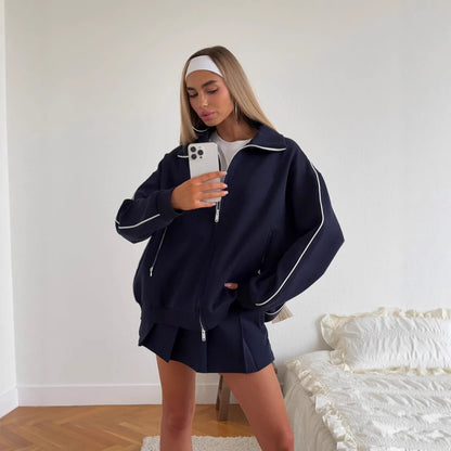 Damen Freizeit-Sportjacke mit modischem Reißverschluss und passenden Shorts Stalluxe