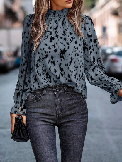 Damen Bluse mit Volantkragen und animalischem Druck Stalluxe