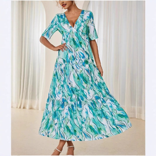Damen Maxikleid mit voluminösen Rüschen und modischem V-Ausschnitt Stalluxe
