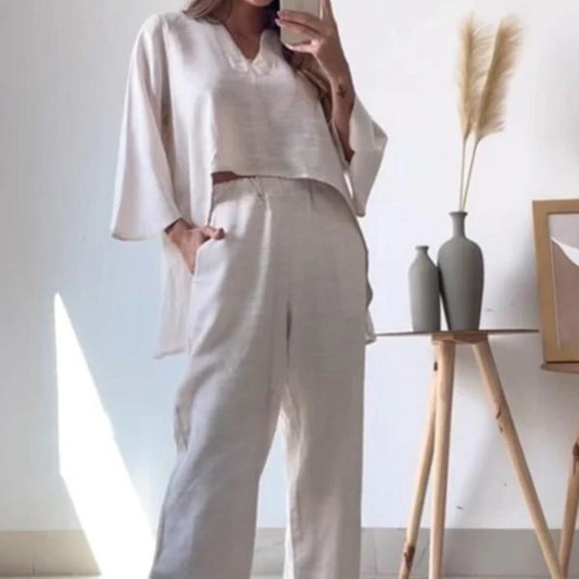 Damen luftiges Sommeroutfit mit weitem Oberteil und bequemen Hosen Stalluxe