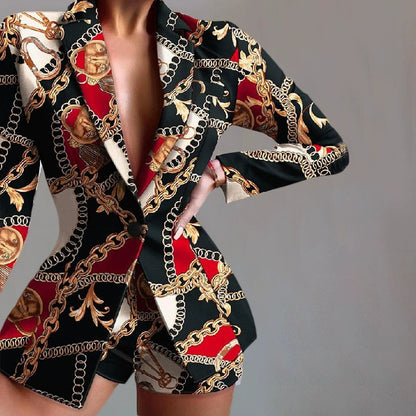 Damen Lebhaftes Blazer-Set mit Shorts und modernem Farbspiel Stalluxe