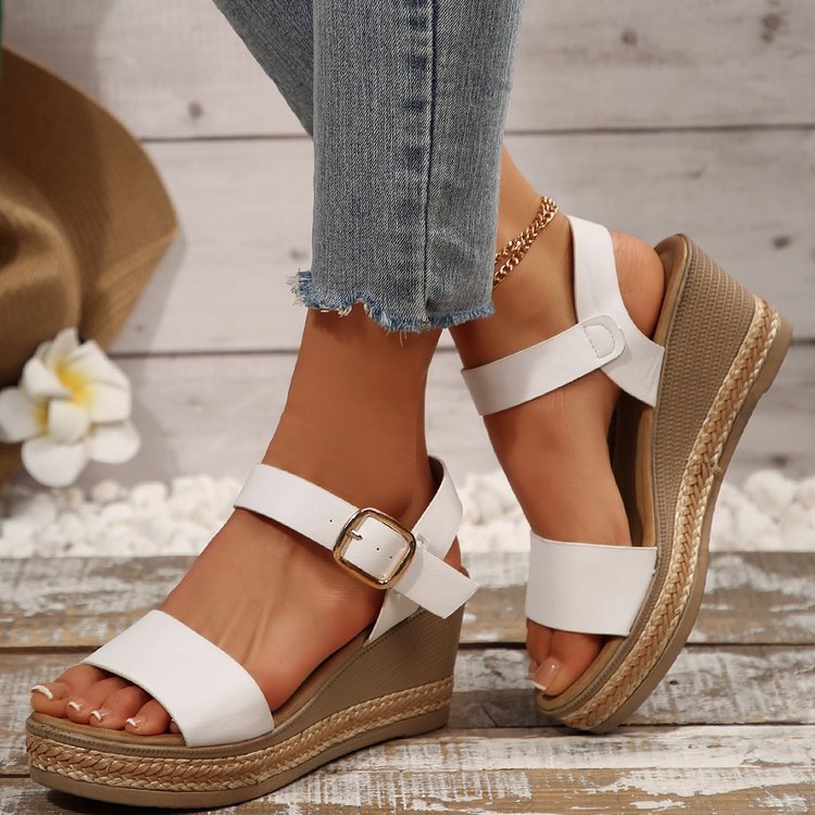 Damen Wedge-Sandalen mit verstellbarem Riemen und geschmackvoller Schnalle Stalluxe