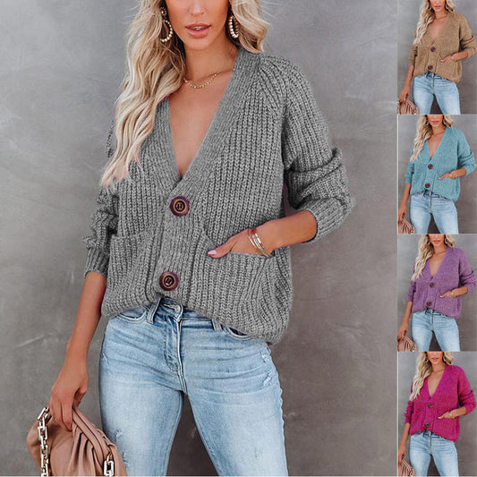 Damen Strickjacke mit tiefem V-Ausschnitt und praktischen Taschen Stalluxe