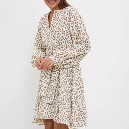 Damen Freizeitkleid mit taillierbarem Gürtel und eleganten Rüschendetails Stalluxe