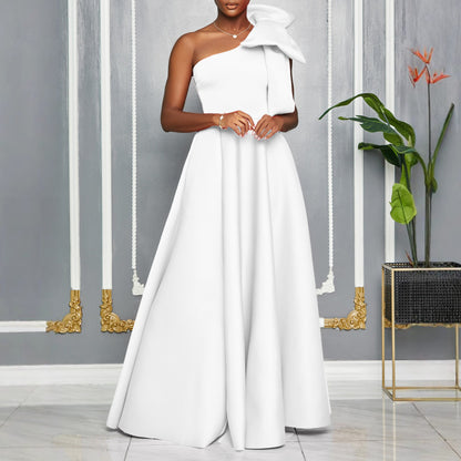 Damen Maxikleid mit asymmetrischem Schnitt und eleganter Schleife Stalluxe