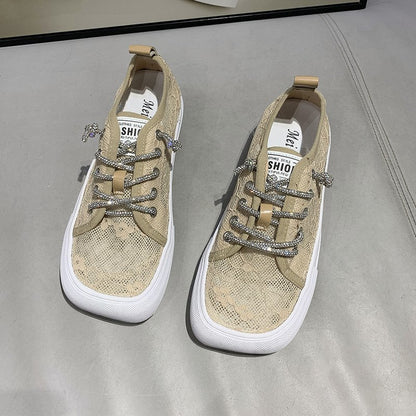 Damen modische Sneakers mit elegantem Spitzenmotiv und glitzernden Schnürsenkeln Stalluxe