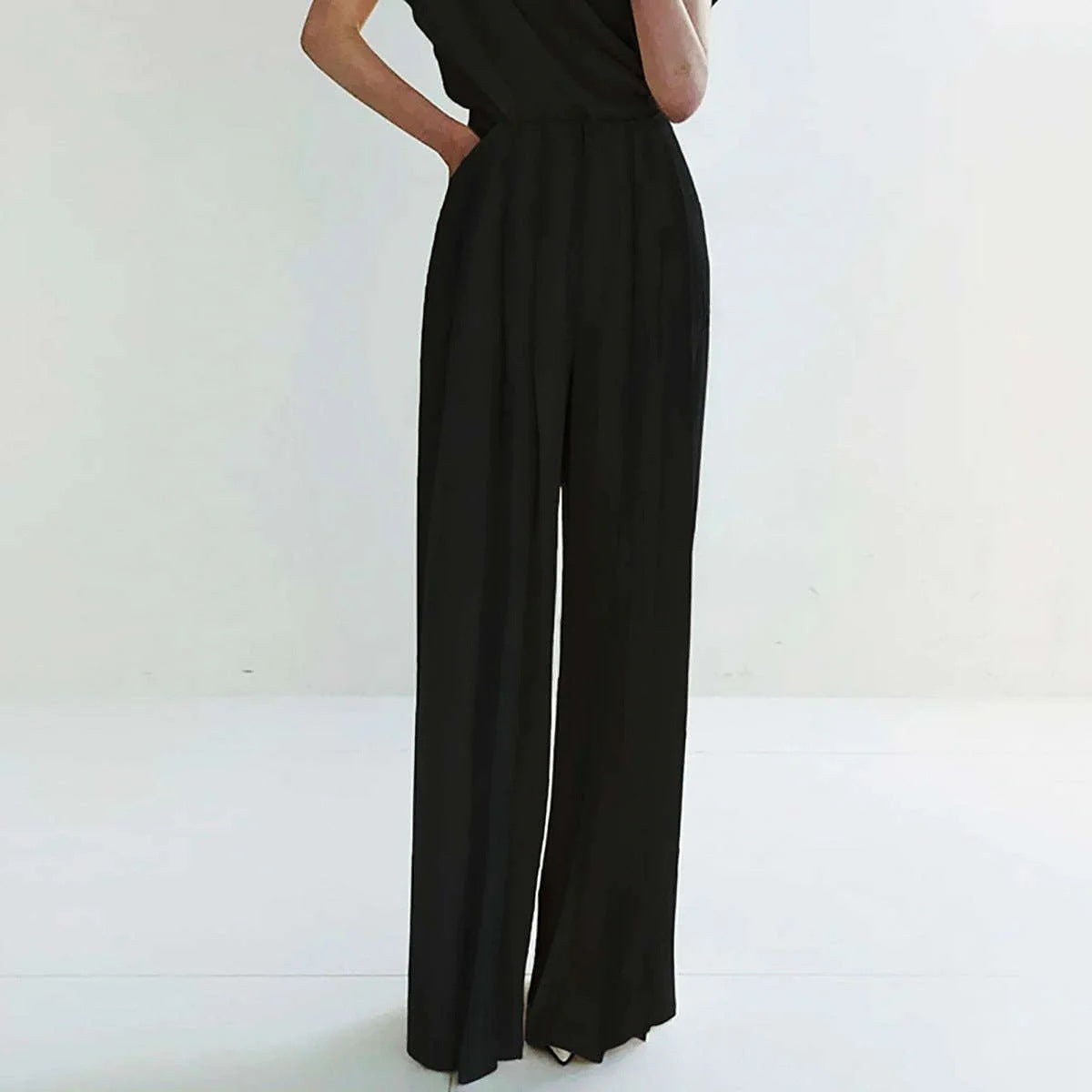 Damen Eleganter Jumpsuit mit weitem Bein und tailliertem Schnitt Stalluxe