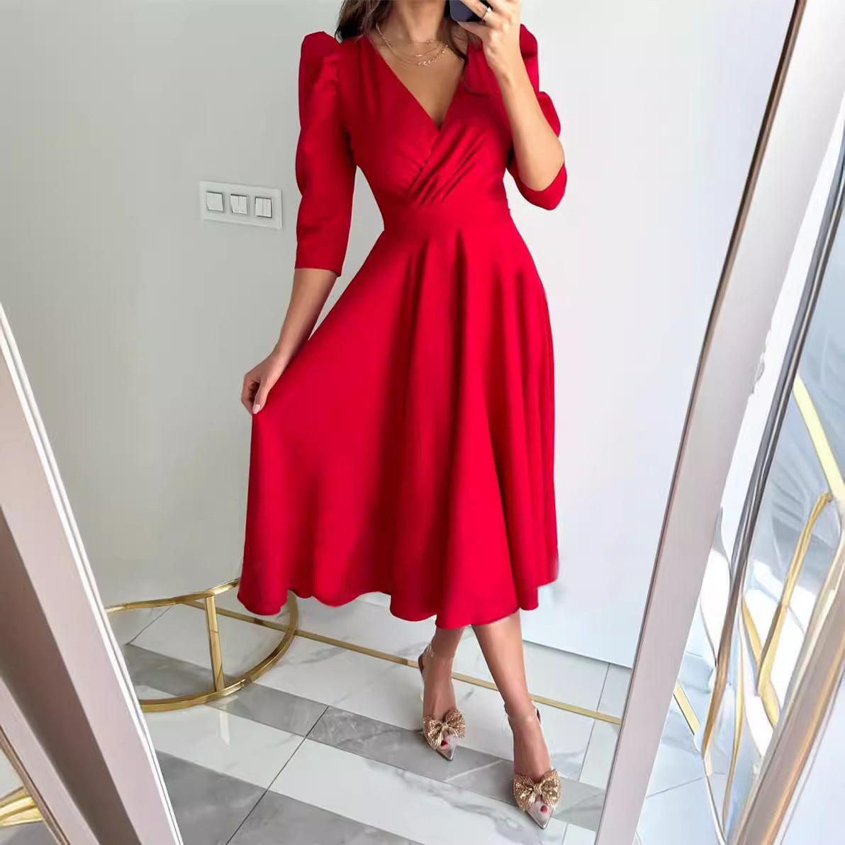 Damen Wickelkleid mit voluminösen Ärmeln und schwingendem Rock Stalluxe