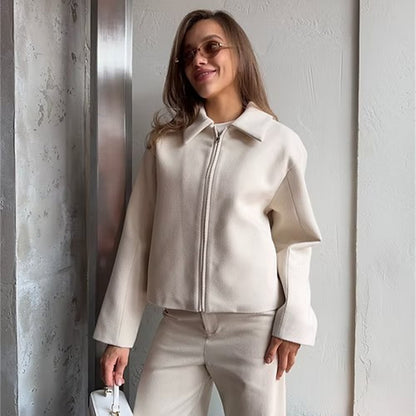 Damen modische Kurzjacke mit trendigem Reißverschluss und lässigem Schnitt Stalluxe