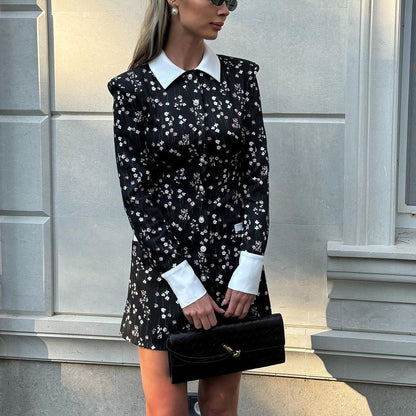 Damen Blüten-Minikleid mit eleganter Kragen-Detail Stalluxe
