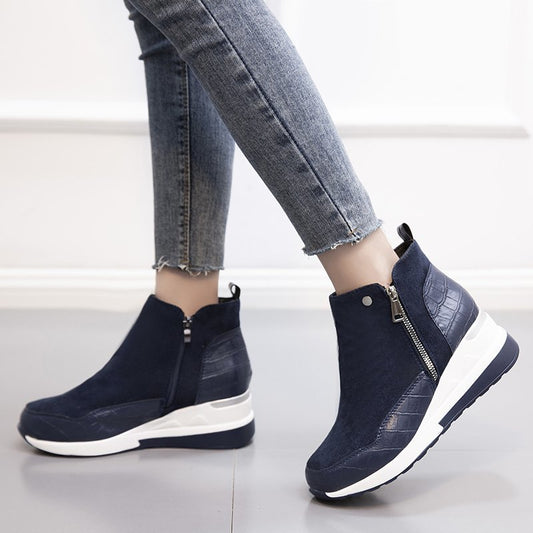Damen modische Stiefeletten mit seitlichem Reißverschluss und gepolstertem Fußbett Stalluxe