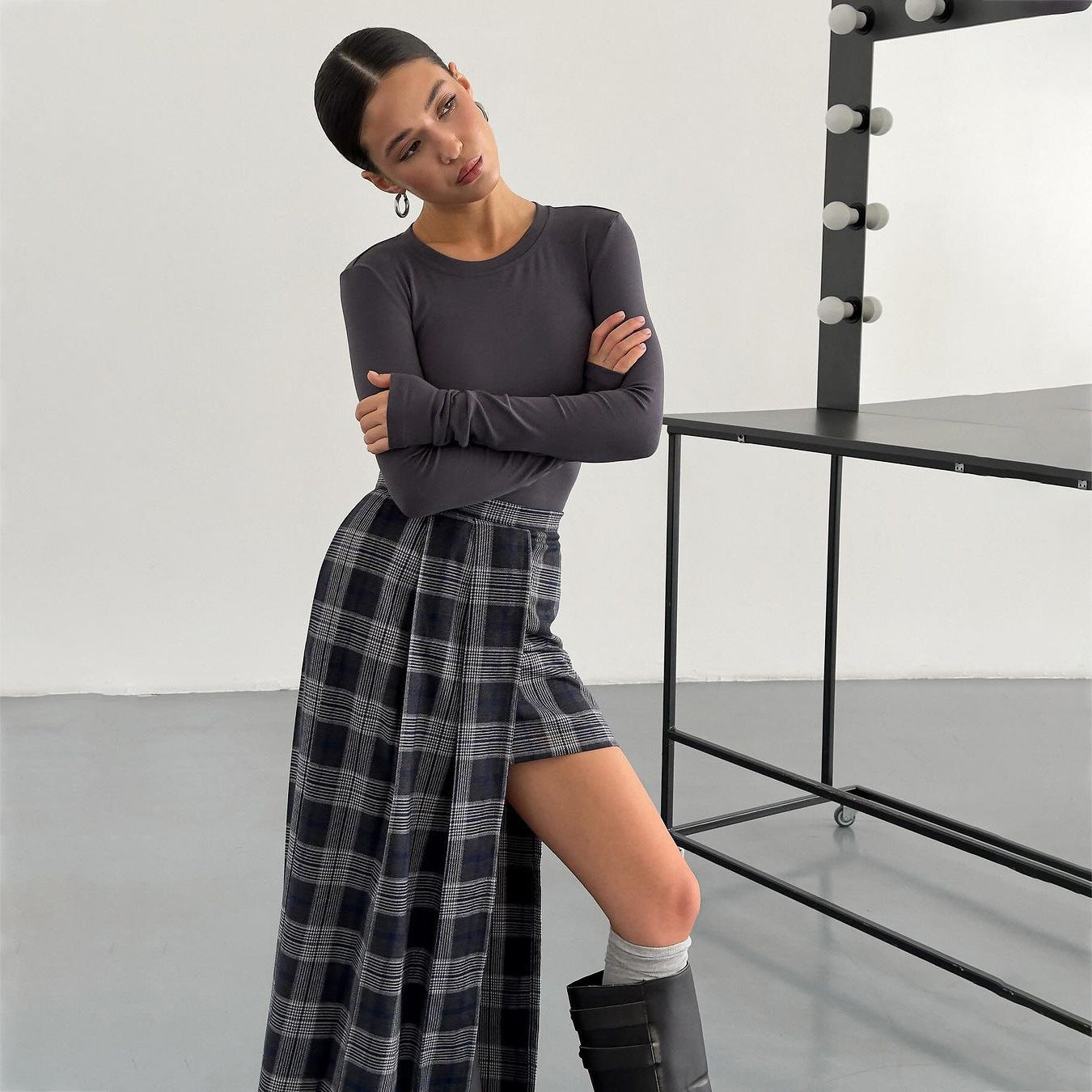 Damen Blazer-Rock-Kombination mit asymmetrischem Schnitt und grafischem Karomuster Stalluxe