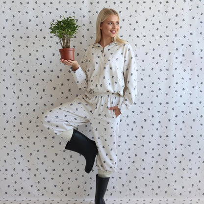 Damen Sportlicher Freizeitanzug mit floralem Muster und hohem Kragen Stalluxe