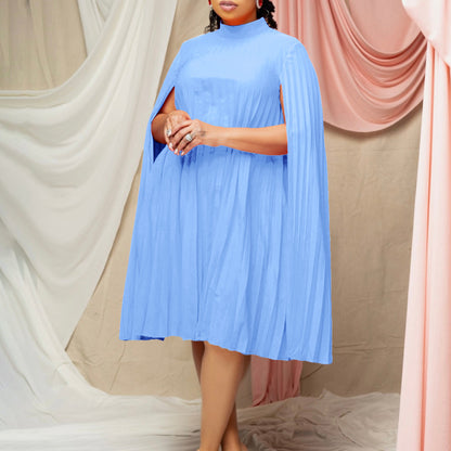 Damen Plissiertes Cape-Kleid mit hochgeschlossenem Kragen und langen Ärmeln Stalluxe