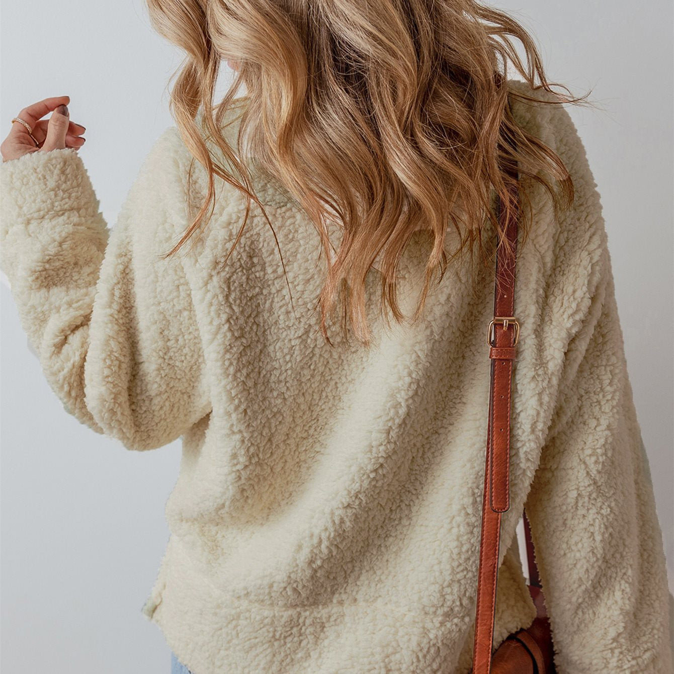 Damen Kuscheliger Fleece-Pullover mit hohem Kragen und weit geschnittenen Ärmeln Stalluxe