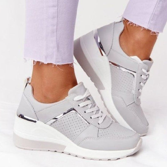 Damen Wedge-Sneaker mit atmungsaktiver Oberflächenstruktur und modischen Akzenten Stalluxe