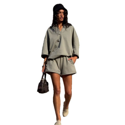 Damen Oversized Poloshirt mit modernem Stehkragen Stalluxe