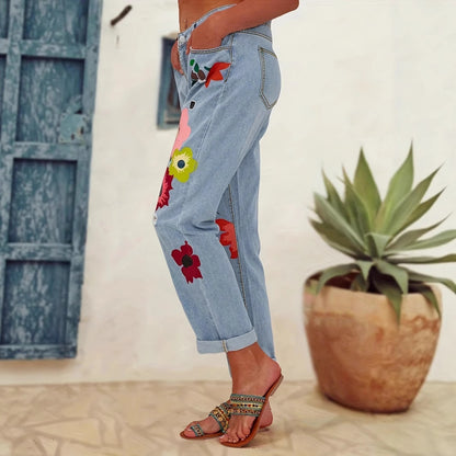 Damen Bunt bedruckte Jeans mit floralen Motiven und modischen Destroyed-Effekten Stalluxe