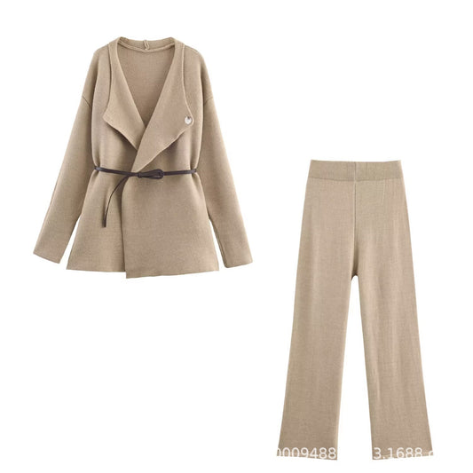 Damen modisches Zweiteiliges Outfit mit eleganter Jacke und weitem Hosenanschnitt Stalluxe