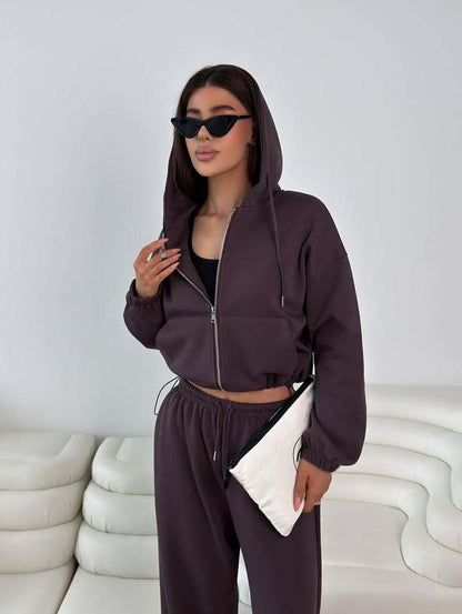 Damen modischer Hoodie mit kurzem Schnitt und passenden Jogginghosen Stalluxe
